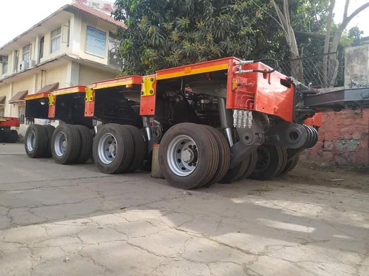 The average height of a single hydraulic axle trailer available in the market is 4 feet. In which the new axles can be lowered by 6 inches for over height cargo transportation whereas the old axles can work only 3 inches high.